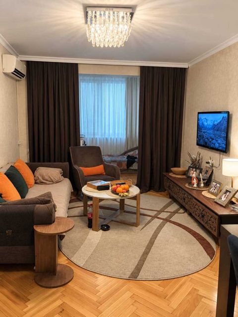 Satılır 2 otaqlı köhnə tikili 59 m² — Bakı