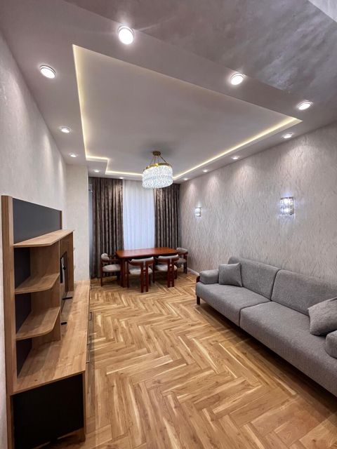 Satılır 2 otaqlı yeni tikili 777 m² — Bakı