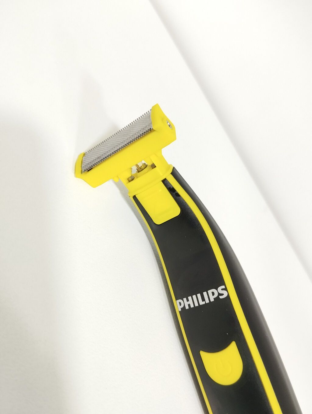 Philips One Blade - Üzqırxan 7000RPM 600MAH 120 Dəqiqə 1/2/4/6mm Sarı — Saç kəsmə maşınları, Bakı (8)