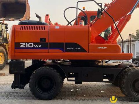 Tikinti texnikası Komatsu, 2020 — EKSKAVATOR -AVTOKAR KATOK KON BULDOZER EHTIYAT HIS — Ekskavatorlar