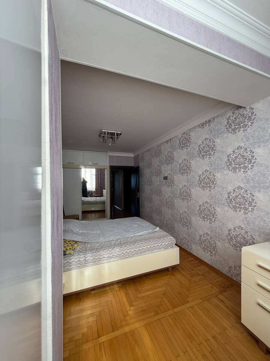 Satılır 4 otaqlı köhnə tikili 122 m² — Mənzil, Bakı (9)