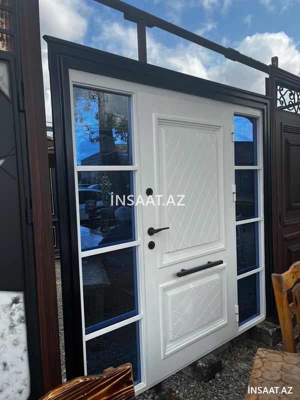 Darvaza sifarisi — Pəncərələr, qapılar, balkonlar, Bakı (3)