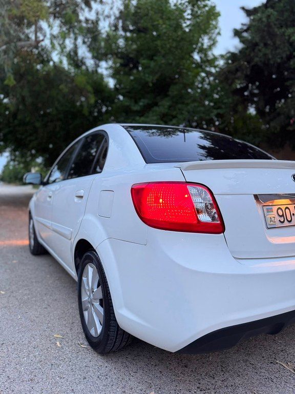 Kia Rio, 1.4 L, 2011 il, 351 000 km 90-UX-114 — Avtomobillər, Bakı (7)