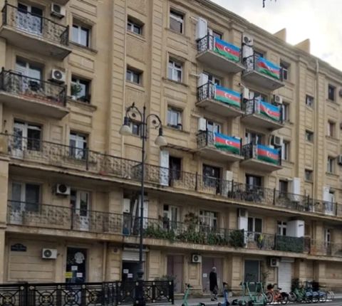 Satılır 2 otaqlı köhnə tikili 35 m² — Bakı