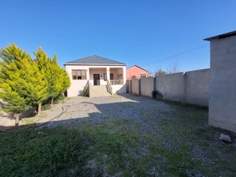 Satılır 4 otaqlı həyət evi/bağ evi 120 m² — Bakı