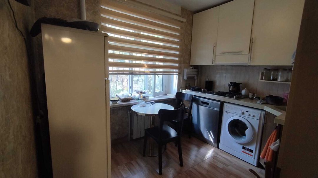 Satılır 4 otaqlı köhnə tikili 81 m² — Mənzil, Bakı (10)