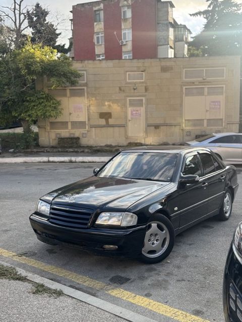 Mercedes C 240, 2.4 L, 1999 il, 400 000 km — Bakı