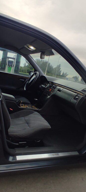 Mercedes E 240, 2.4 L, 1999 il, 480 000 km 77-TG-905 — Avtomobillər, Şirvan (7)