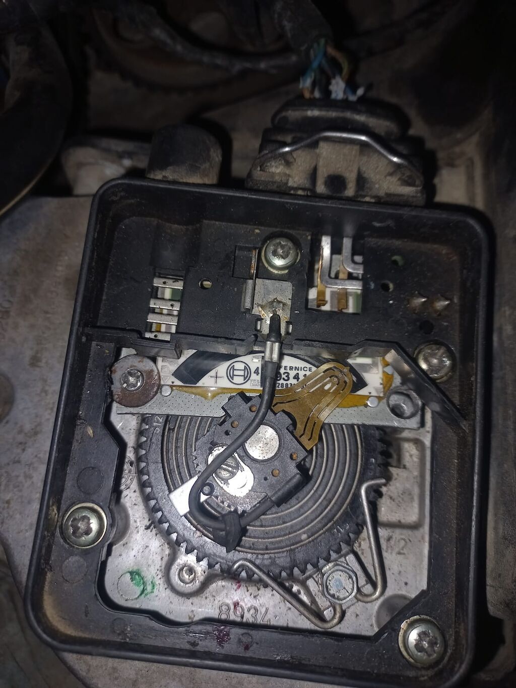 Opel vectra a 2.0 sadə matora işlənmiş vozduxamer. 3 ədəd qaldı. far — Avtomobil işığı, Bakı (3)
