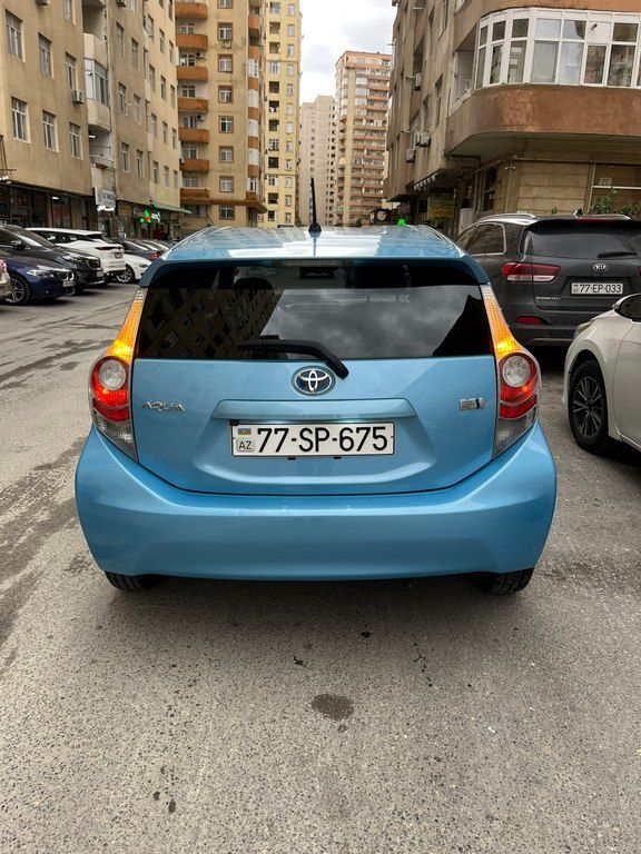 Toyota Aqua, 1.5 L, 0.9 kWh, 2014 il, 429 010 km — Avtomobillər, Bakı (8)
