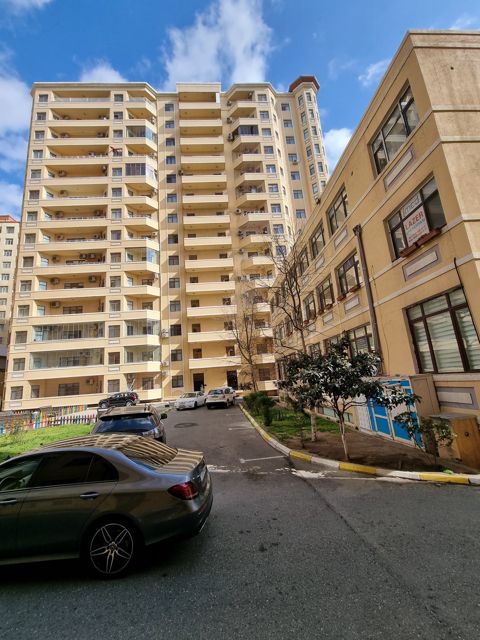 Satılır 3 otaqlı yeni tikili 156 m² — Bakı