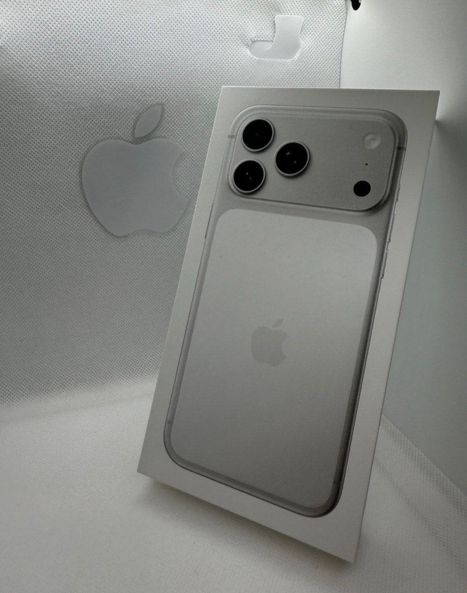 Apple iPhone 17 Pro Max Silver 256GB/12GB — Smartfonlar, Bakı (2)
