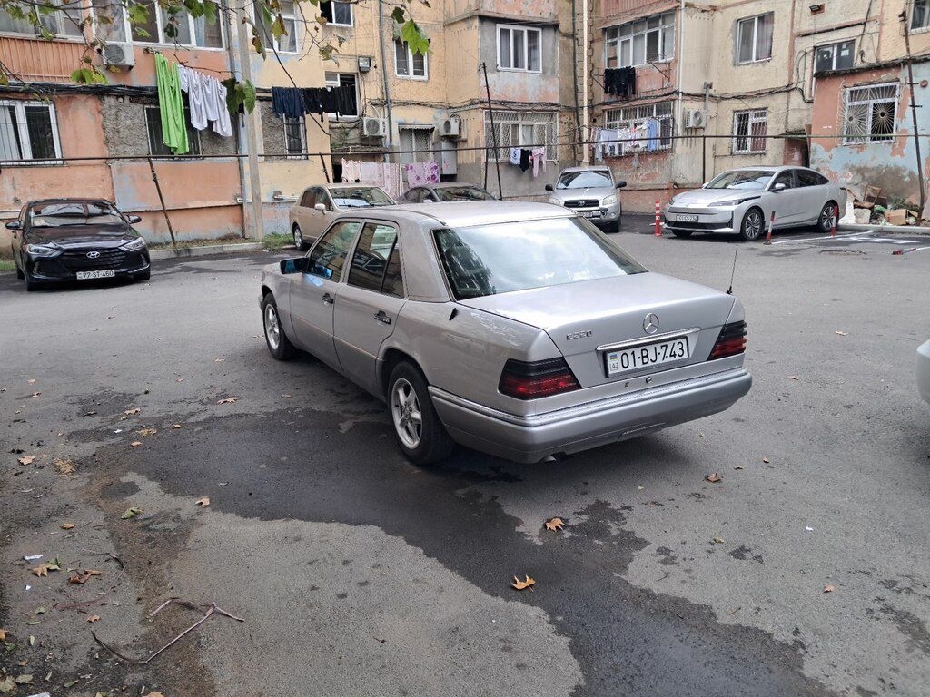Mercedes E 220, 2.2 L, 1995 il, 764 000 km 01-BJ-743 — Avtomobillər, Xırdalan (3)