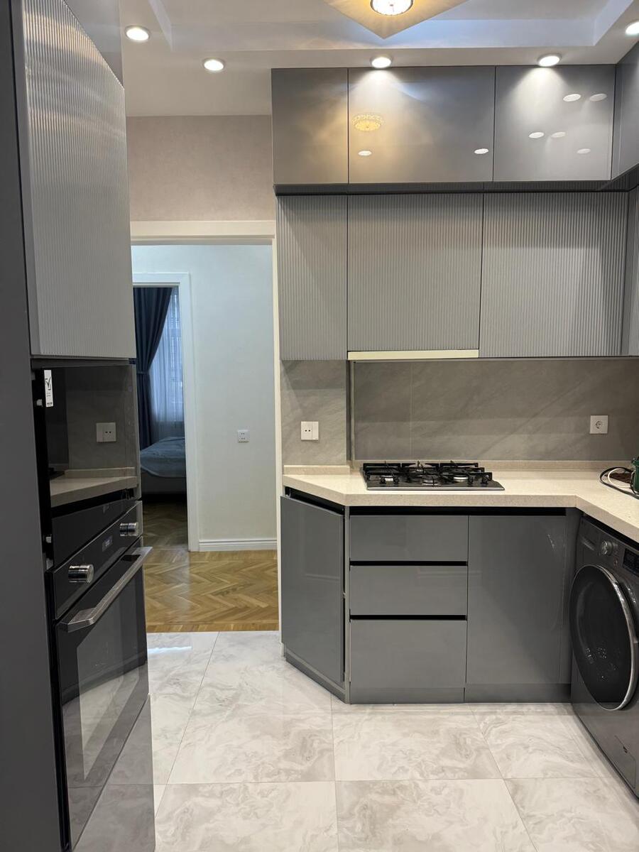 İcarəyə verilir 3 otaqlı köhnə tikili 95 m² — Mənzil, Bakı (6)