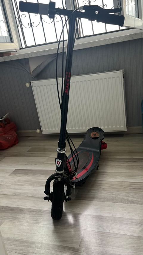 İşlənmiş Elektrik samokat 8", 250 Vt, 16 - 25 km/s, Ünvandan götürmə — Sumqayıt