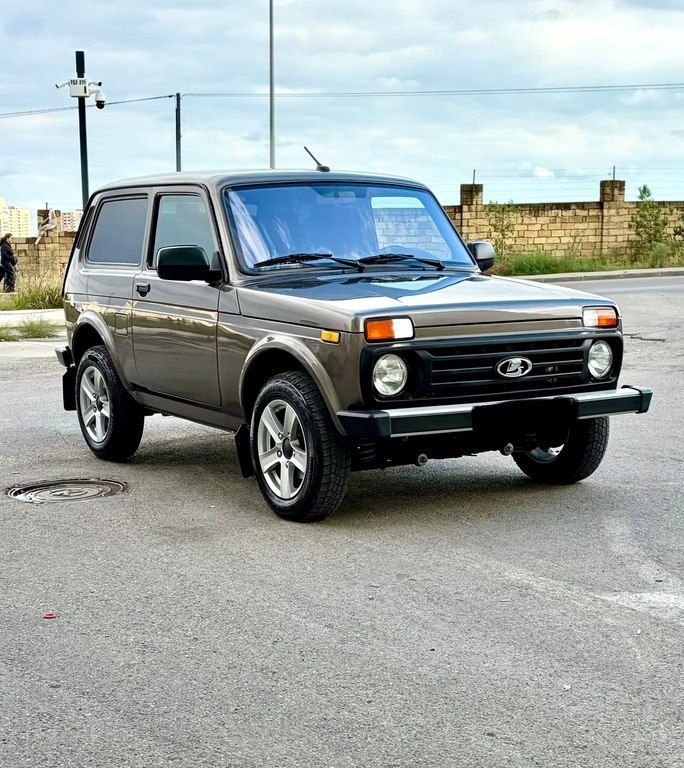 Lada (VAZ) Niva, 1.7 L, 2024 il, 27 000 km — Avtomobillər, Bakı (3)