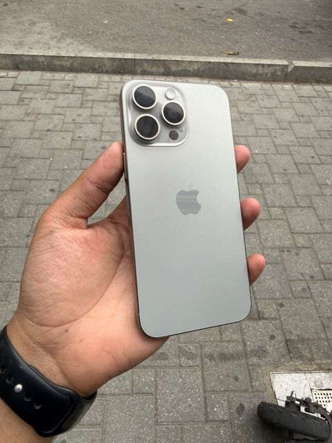 Apple iPhone 15 Pro Natural Titanium 256GB/8GB — Bakı