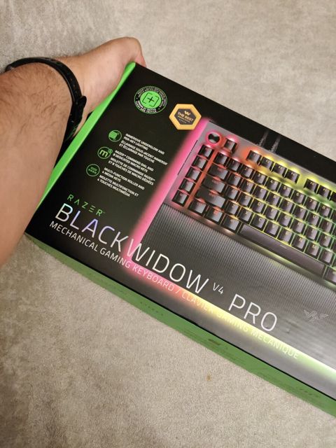 Razer BlackWidow V4 Pro — Bakı