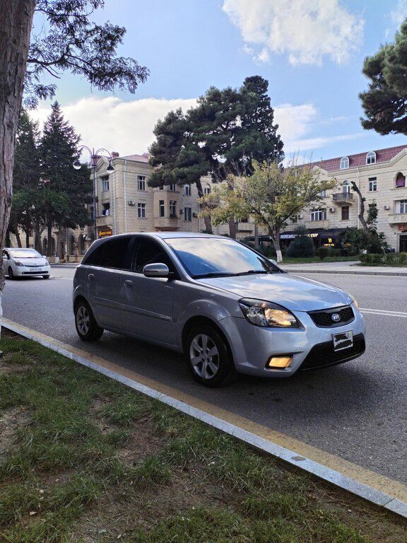 Kia Rio, 1.4 L, 2009 il, 102 000 km — Avtomobillər, Bakı (7)