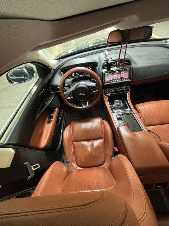 Jaguar XE, 2.0 L, 2018 il, 118 000 km — Avtomobillər, Bakı (9)