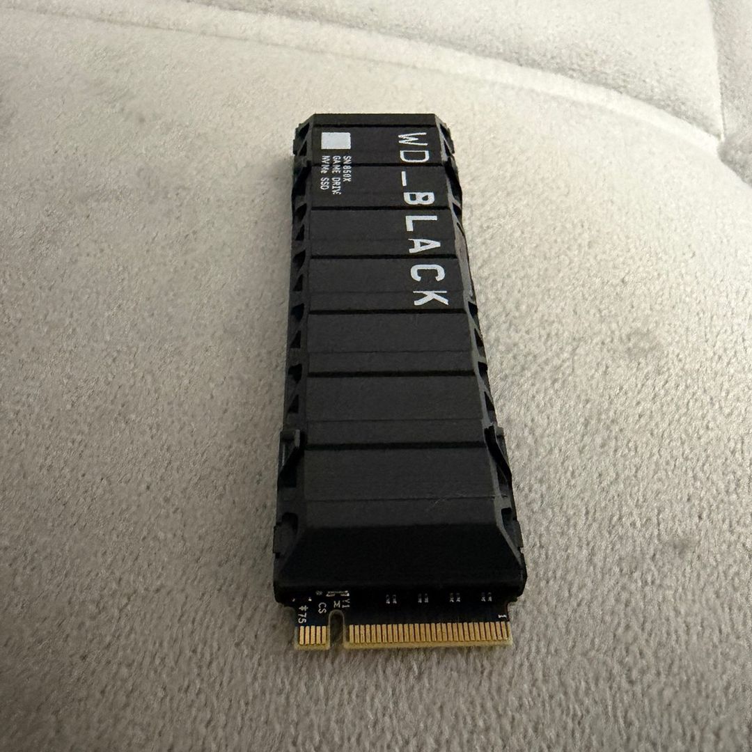 WD Black SN850X 1TB NVMe M.2 SSD with RGB Heatsink — Kompüterlər və noutbuklar, Bakı (6)