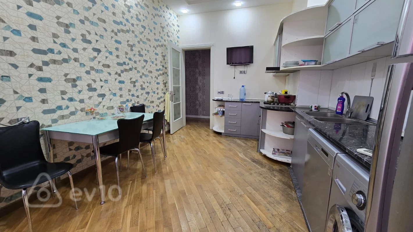 3 otaqlı mənzil, 162 m², Səməd Vurğun — Mənzil, Bakı (12)