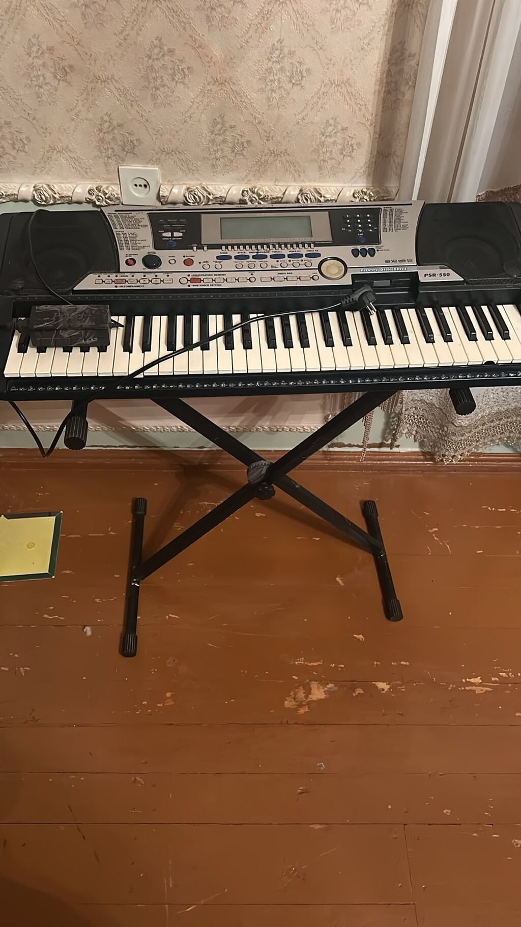 Yamaha PSR-550 arranger sintezator - Daxili iki ədəd dinamikli stereo — Pianino və digər klaviş alətləri, Bakı (2)