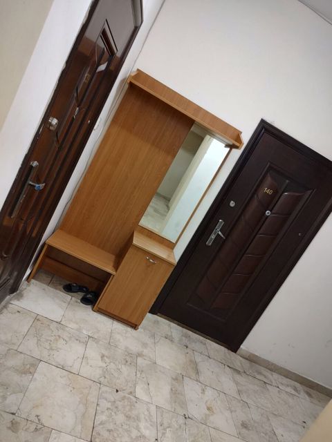 Dəhliz dolabı — Bakı