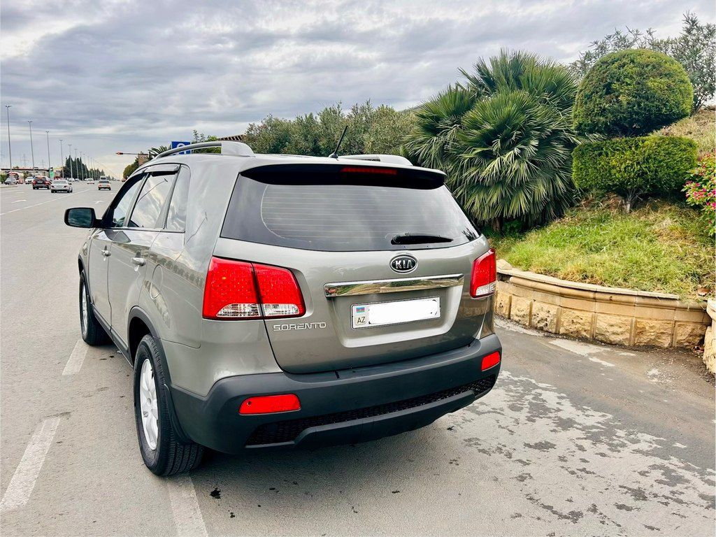 Kia Sorento, 2.0 L, 2009 il, 182 000 km — Avtomobillər, Gəncə (4)