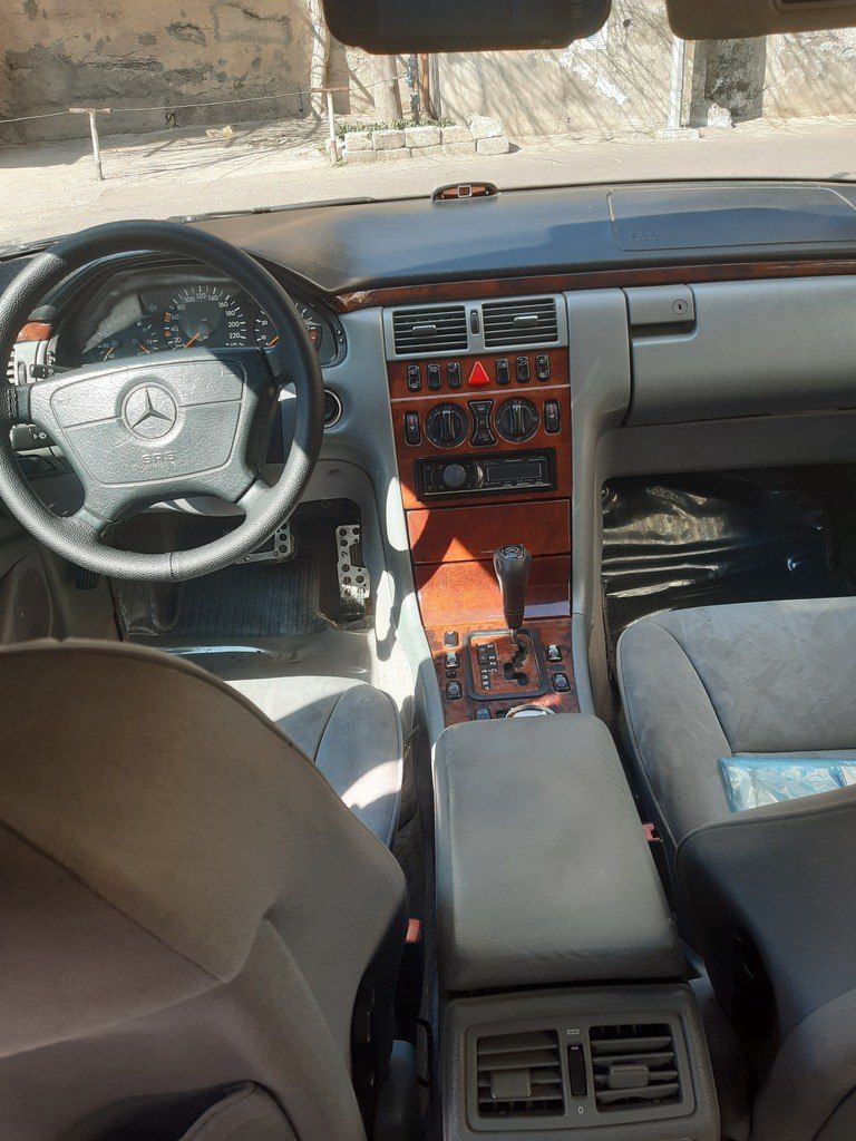 Mercedes E 200, 2.0 L, 1998 il, 420 000 km — Avtomobillər, Bakı (2)