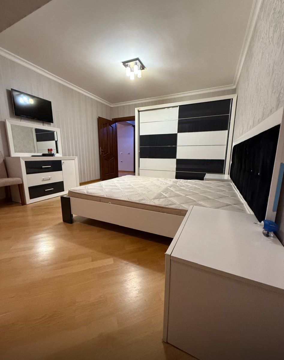 İcarəyə verilir 4 otaqlı köhnə tikili 110 m² — Mənzil, Bakı (10)