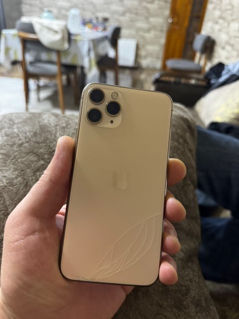Apple iPhone 11 Pro Gold 256GB/4GB — Xaçmaz