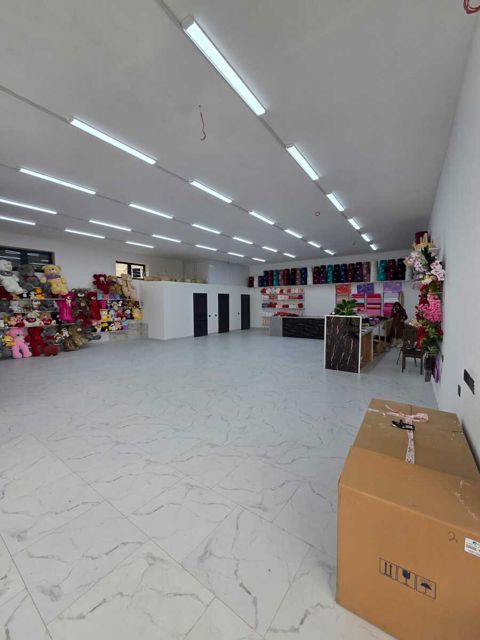 Satılır obyekt 201 m² — Bakı