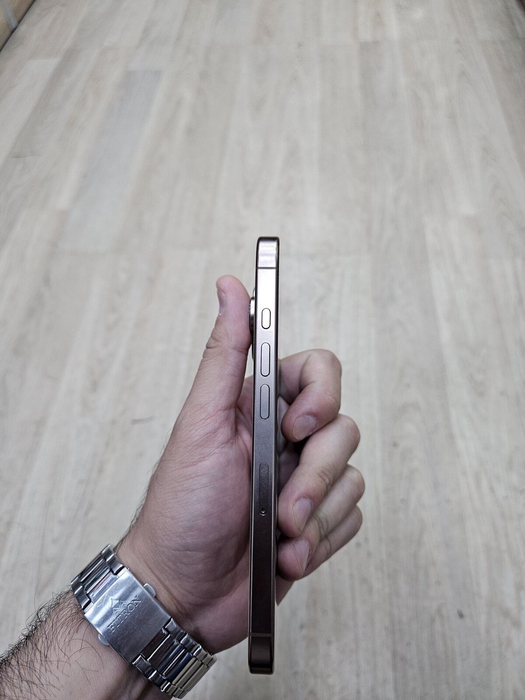 Apple iPhone 16 Pro Desert Titanium 128GB/8GB — Smartfonlar, Sumqayıt (2)