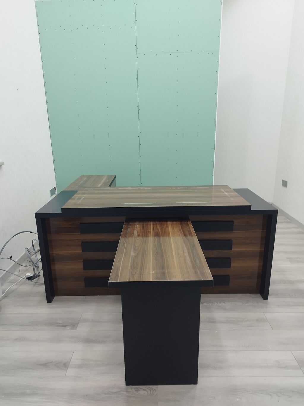 Stokda: 7 ədəd var Yenidir qiymət real öz qiymətidir — Ofis mebeli, Bakı