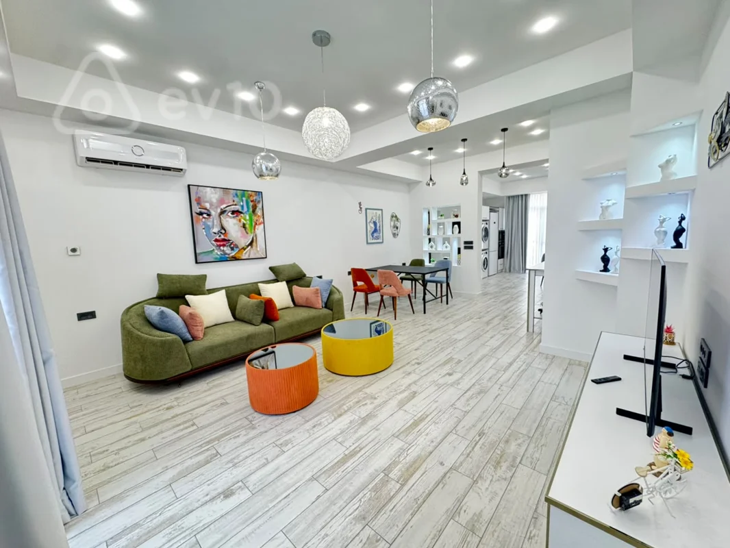 3 otaqlı mənzil, 135 m², Merkezi Bulvar — kirayə — Mənzil, Bakı