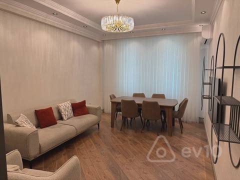 3 otaqlı mənzil, 100 m², Feyzulla Qasımzadə küçəsi — kirayə — Ülvi — Apartment