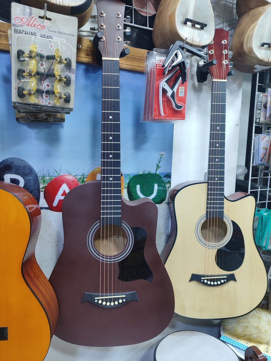 Akustik gitara — Musiqiə alətləri, Bakı (3)