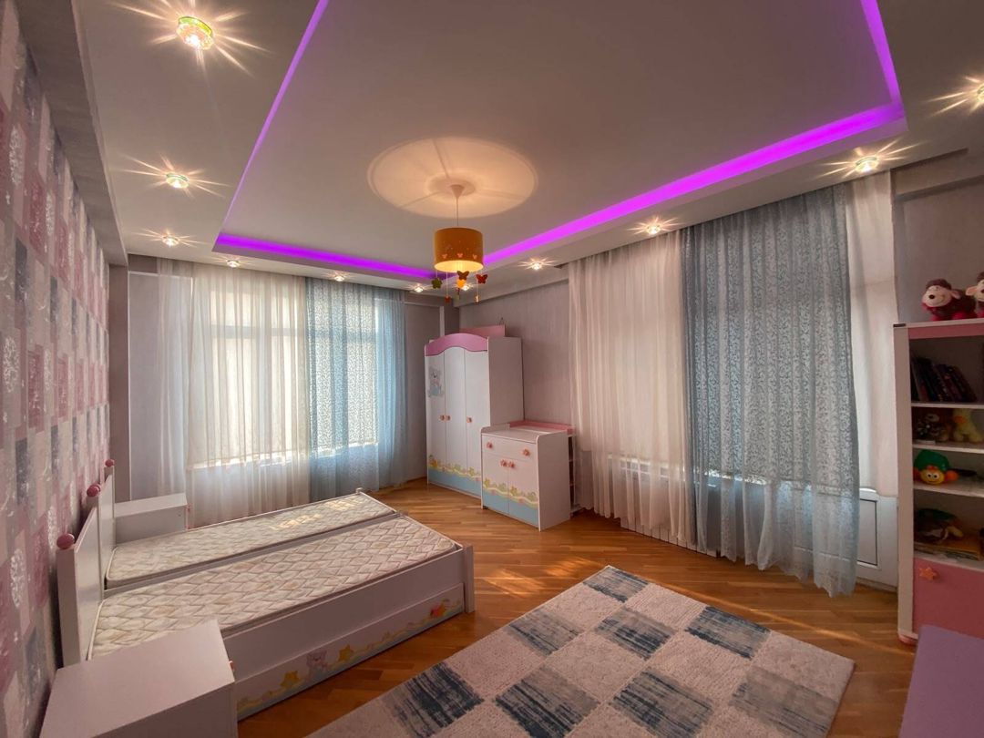 İcarəyə verilir 3 otaqlı yeni tikili 135 m² — Mənzil, Bakı (4)