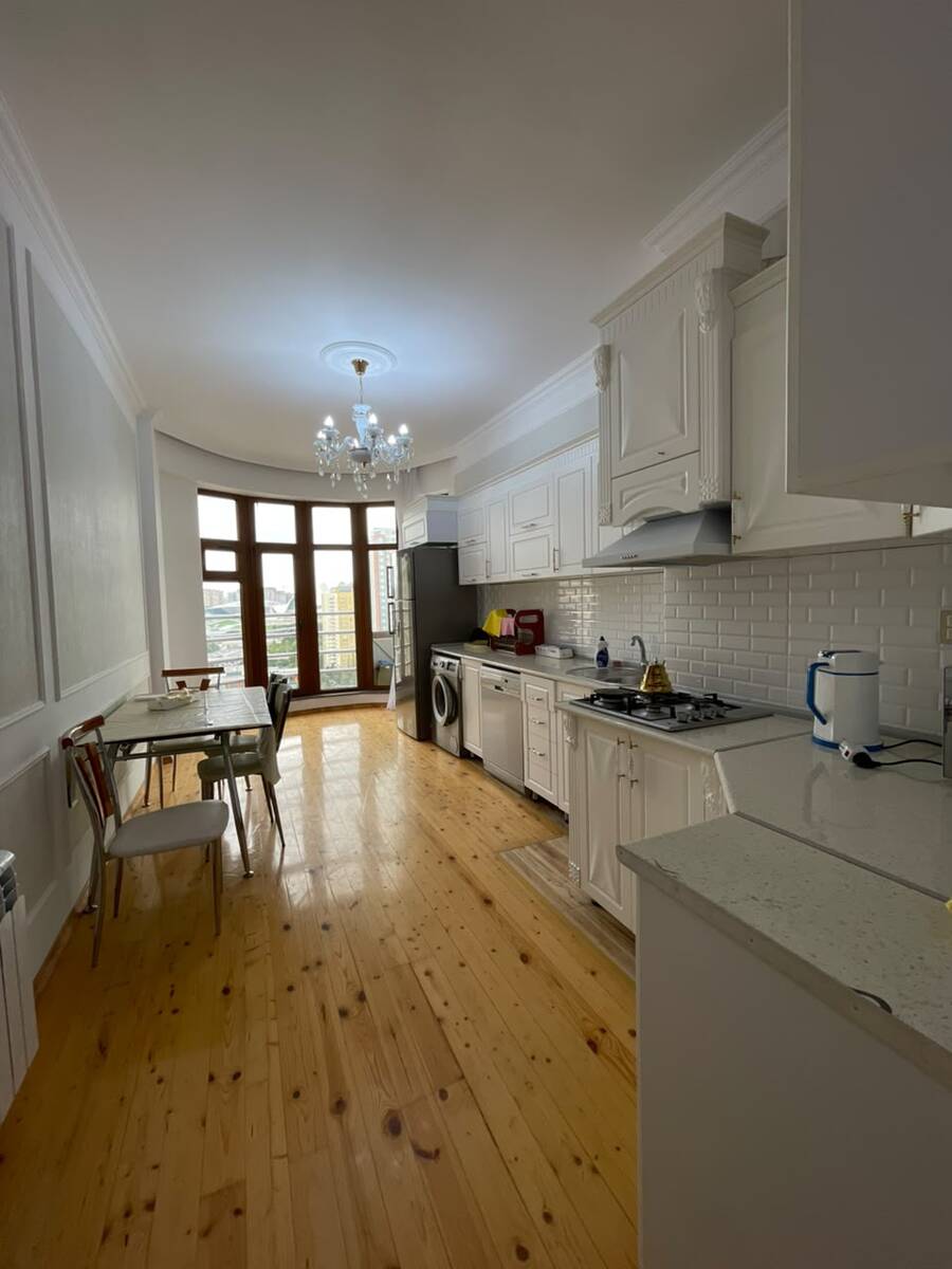 İcarəyə verilir 3 otaqlı yeni tikili 130 m² — Mənzil, Bakı (8)