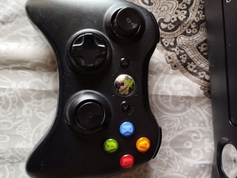 Xbox 360 Slim oyun konsolu seti Komplekt: - Xbox 360 Slim konsolu — Bakı
