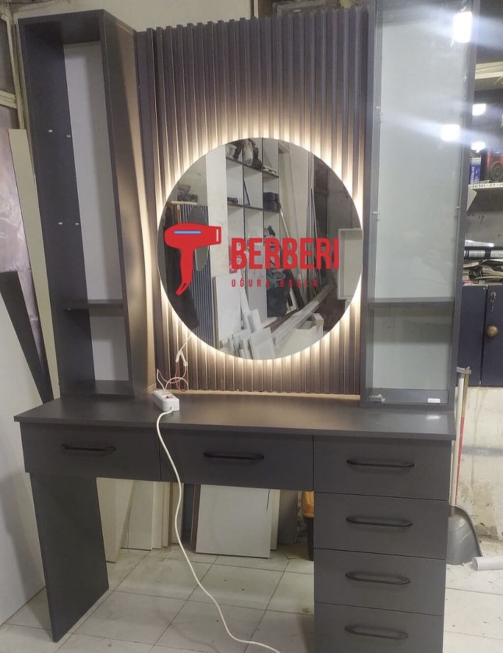 Vizaj/saç ustaları üçün professional vizaj masaları və salon güzgü — Masalar, Bakı (8)
