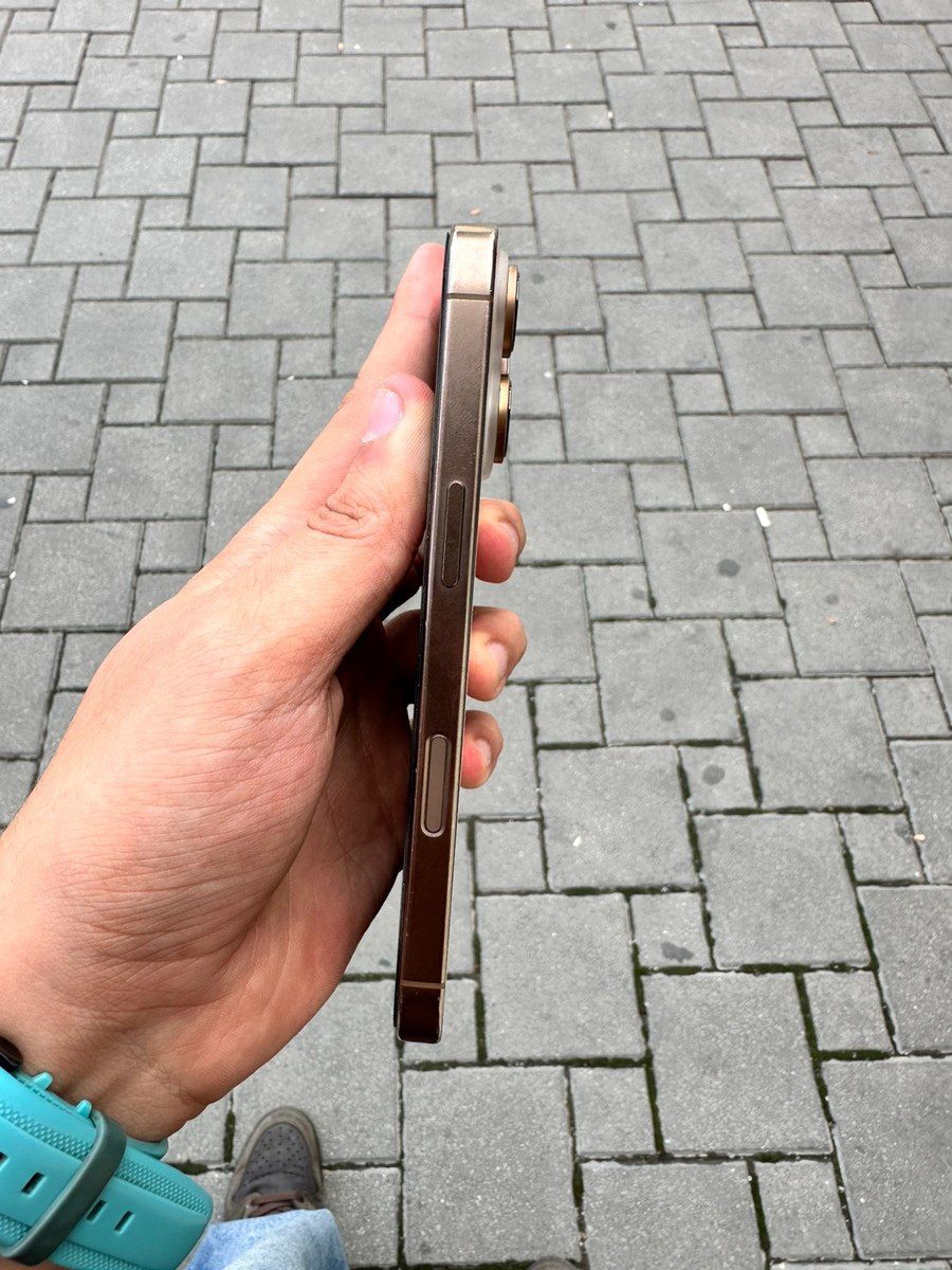 Apple iPhone 16 Pro Desert Titanium 128GB/8GB — Smartfonlar, Bakı (2)