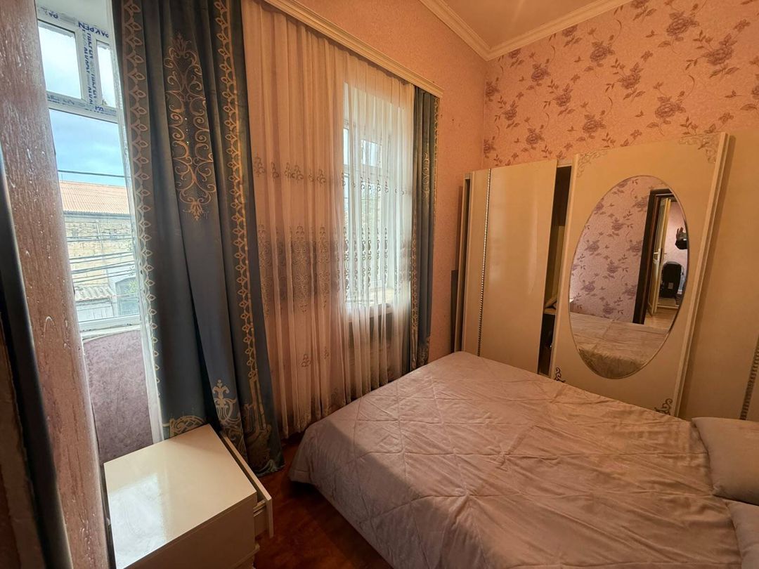 Satılır 3 otaqlı köhnə tikili 75 m² — Mənzil, Bakı (3)
