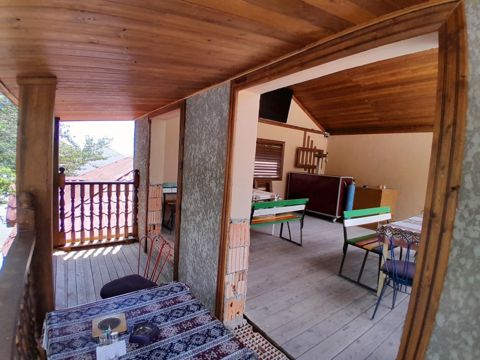 Satılır 4 otaqlı həyət evi/bağ evi 200 m² — Şəki