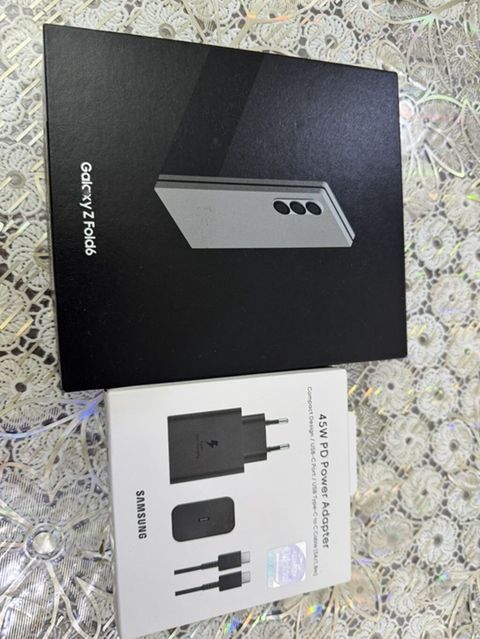 Samsung Galaxy Z Fold6, Sənədlərlə — Sumqayıt