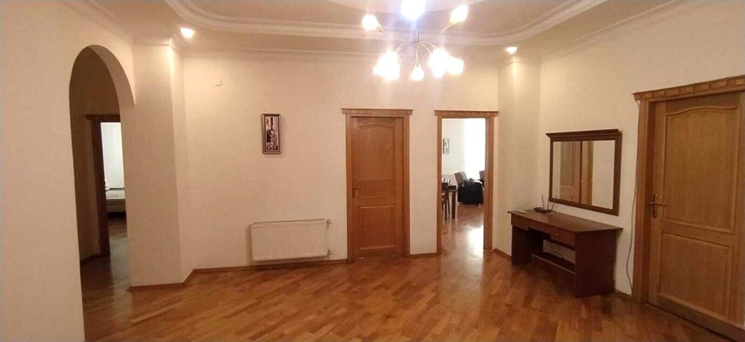 Satılır 4 otaqlı yeni tikili 225 m² — Mənzil, Bakı (11)
