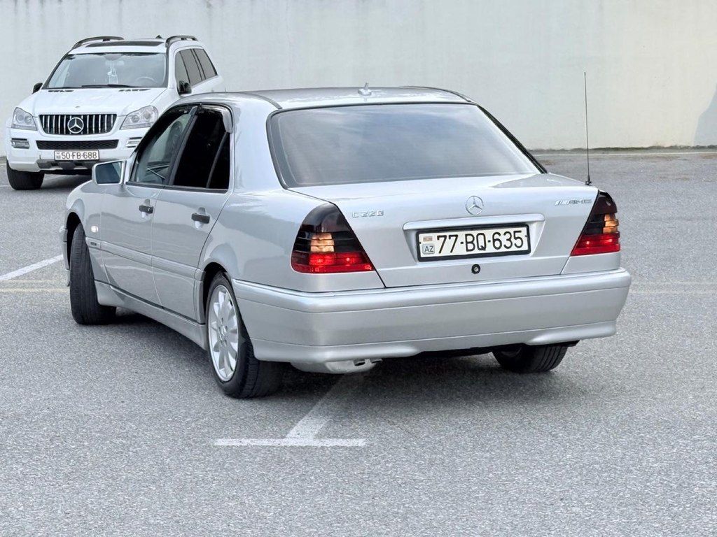 Mercedes C 220, 2.2 L, 2000 il, 355 555 km 77-BQ-635 — Avtomobillər, Sumqayıt (11)