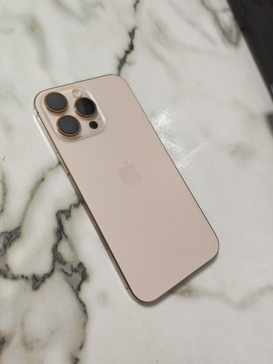 Apple iPhone 16 Pro Max Desert Titanium 256GB/8GB — Smartfonlar, Bakı