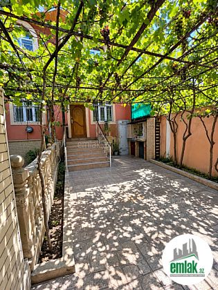 Satılır 4 otaqlı 200 m² həyət evi Qaraçuxur — Ev, villa (2)